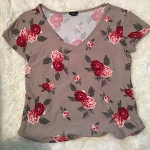 SOFT FLORAL TOP